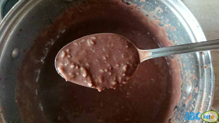 keto chocolate rice pudding, adding konjac rice to pudding