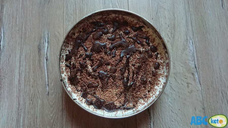 Keto peanut butter cheesecake recipe, milk chocolate topping