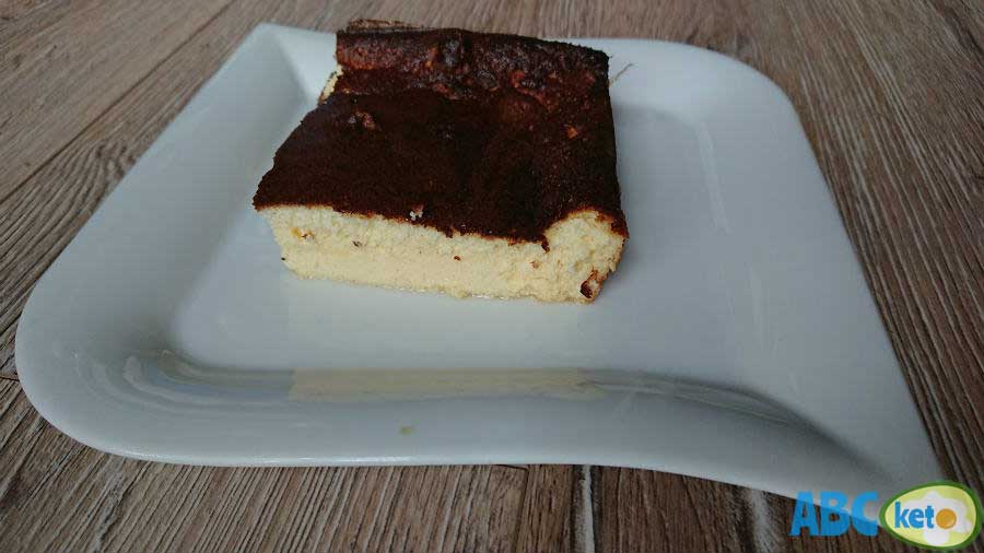Simple keto cheesecake