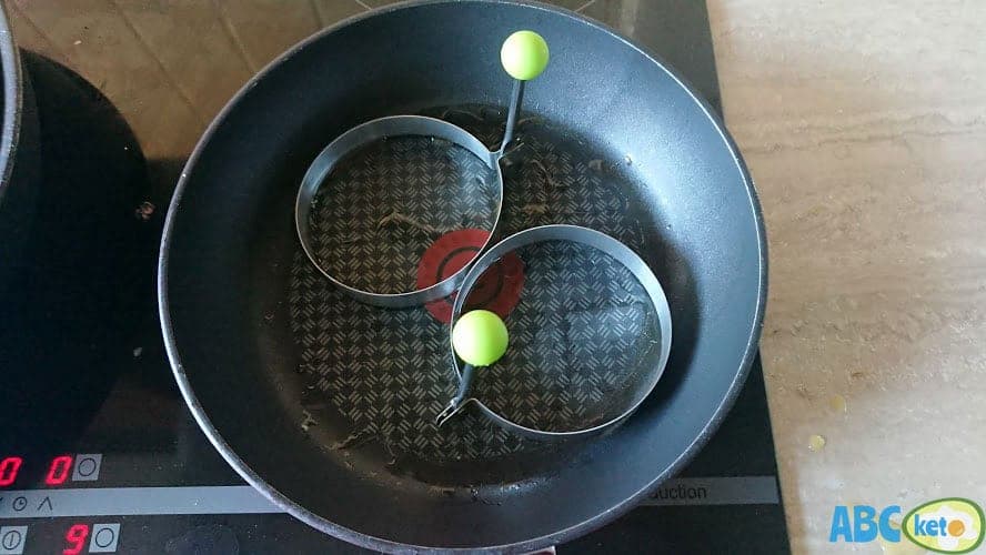 Stainless steel ring molds for keto pancakes