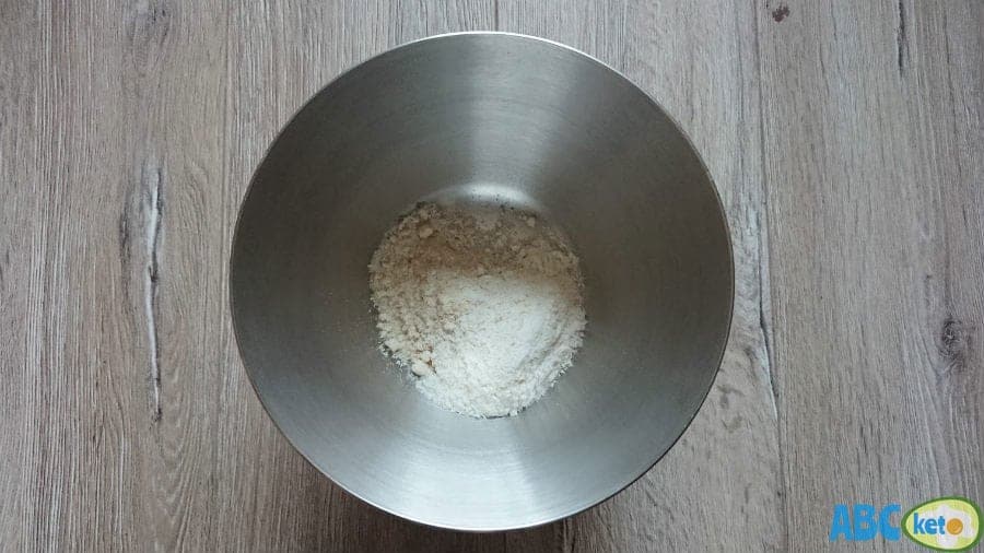 Keto pancakes ingredients, protein powder and coconut flour